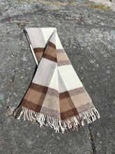 Load image into Gallery viewer, Heimdall Norway - Haugastøl - Brown - 100% Pure New Wool - Blanket
