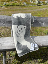 Load image into Gallery viewer, Heimdall Norway - Polarbear Blanket - Grey
